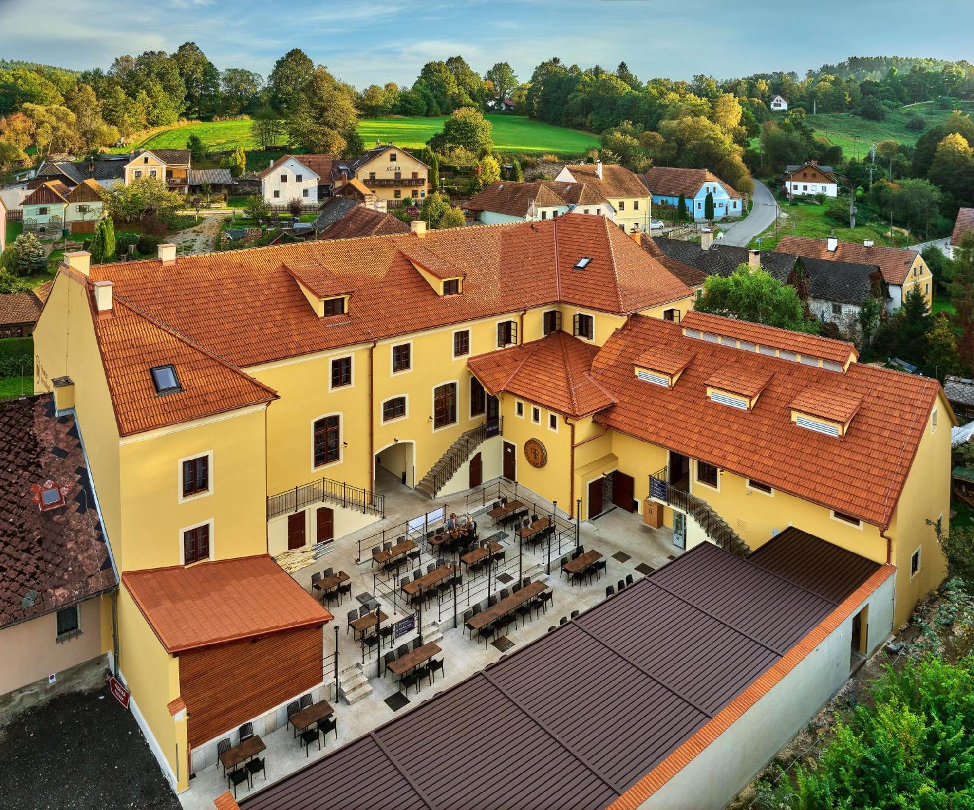 Pivovar Rozmberk Rožmberk nad Vltavou Buitenkant foto